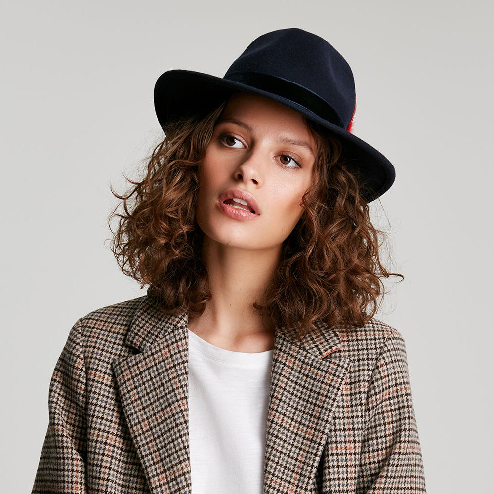 Chapeau Fedora en Laine Feutrée avec Bandeau en Velours bleu marine JOULES