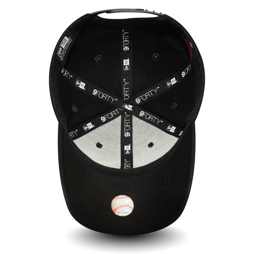 Casquette 9FORTY MLB Stretch Snap New York Yankees noir sur noir NEW ERA