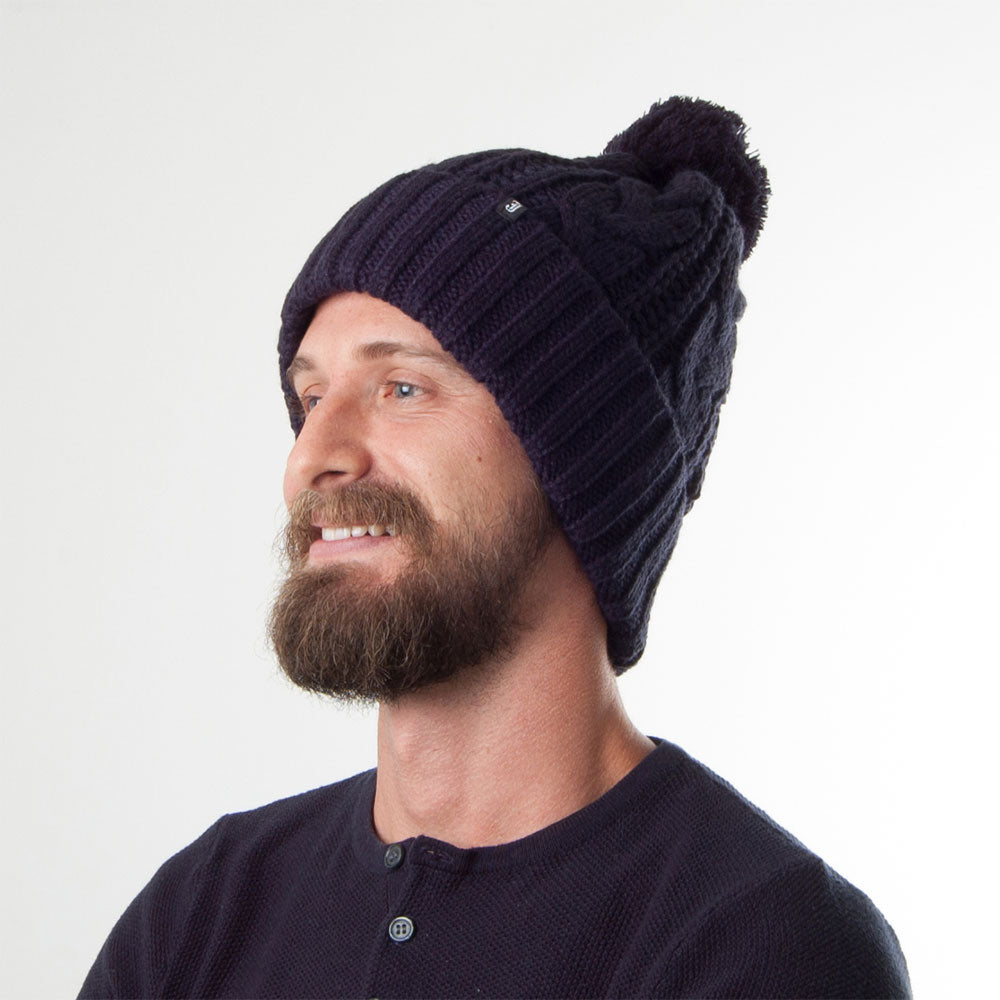 Bonnet à Pompon à Torsades bleu marine JAXON & JAMES