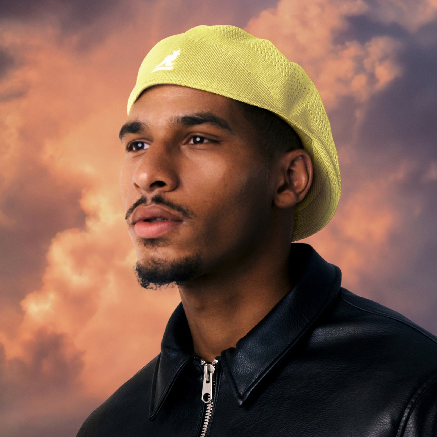 Casquette Plate en Tropic 504 Ventair jaune beurre KANGOL