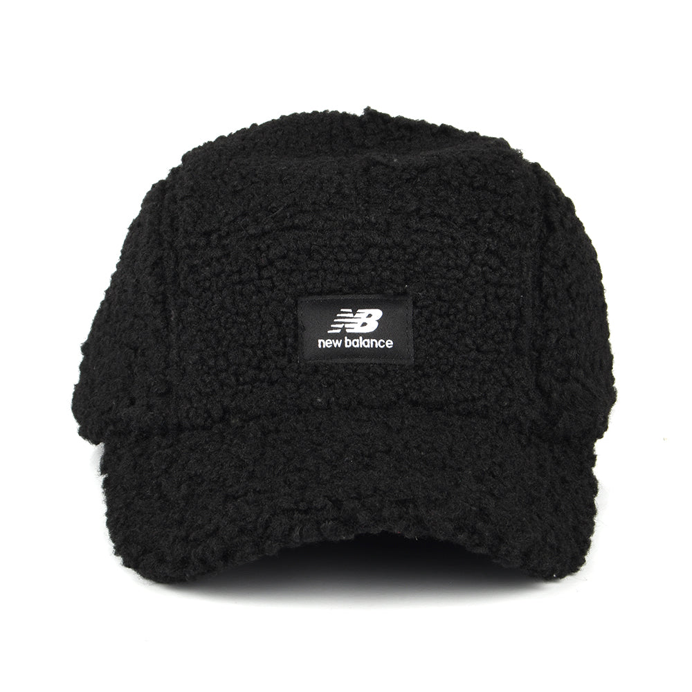 Casquette 5 Panel en Sherpa noir NEW BALANCE