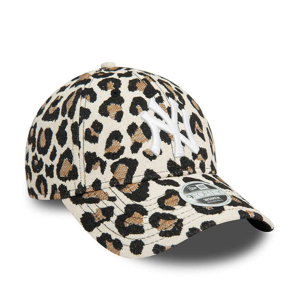 Casquette Femme 9FORTY MLB AOP Leopard New York Yankees beige NEW ERA