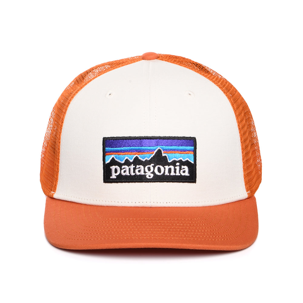 Casquette Trucker en Coton Bio P-6 Logo blanc-rouille PATAGONIA