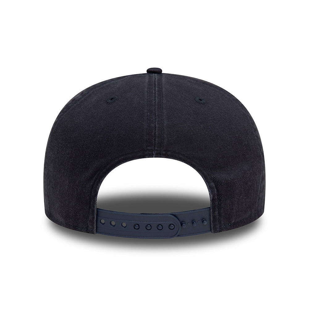 Casquette en Coton Délavé Golfer NE Pre-Curved Unstructured bleu marine-blanc NEW ERA