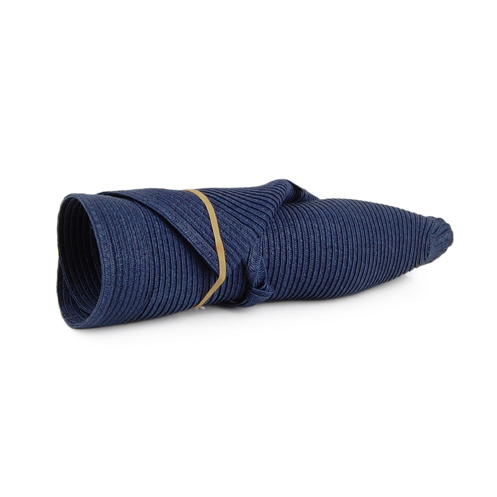 Chapeau Été Pliable Traveller bleu marine SUR LA TÊTE
