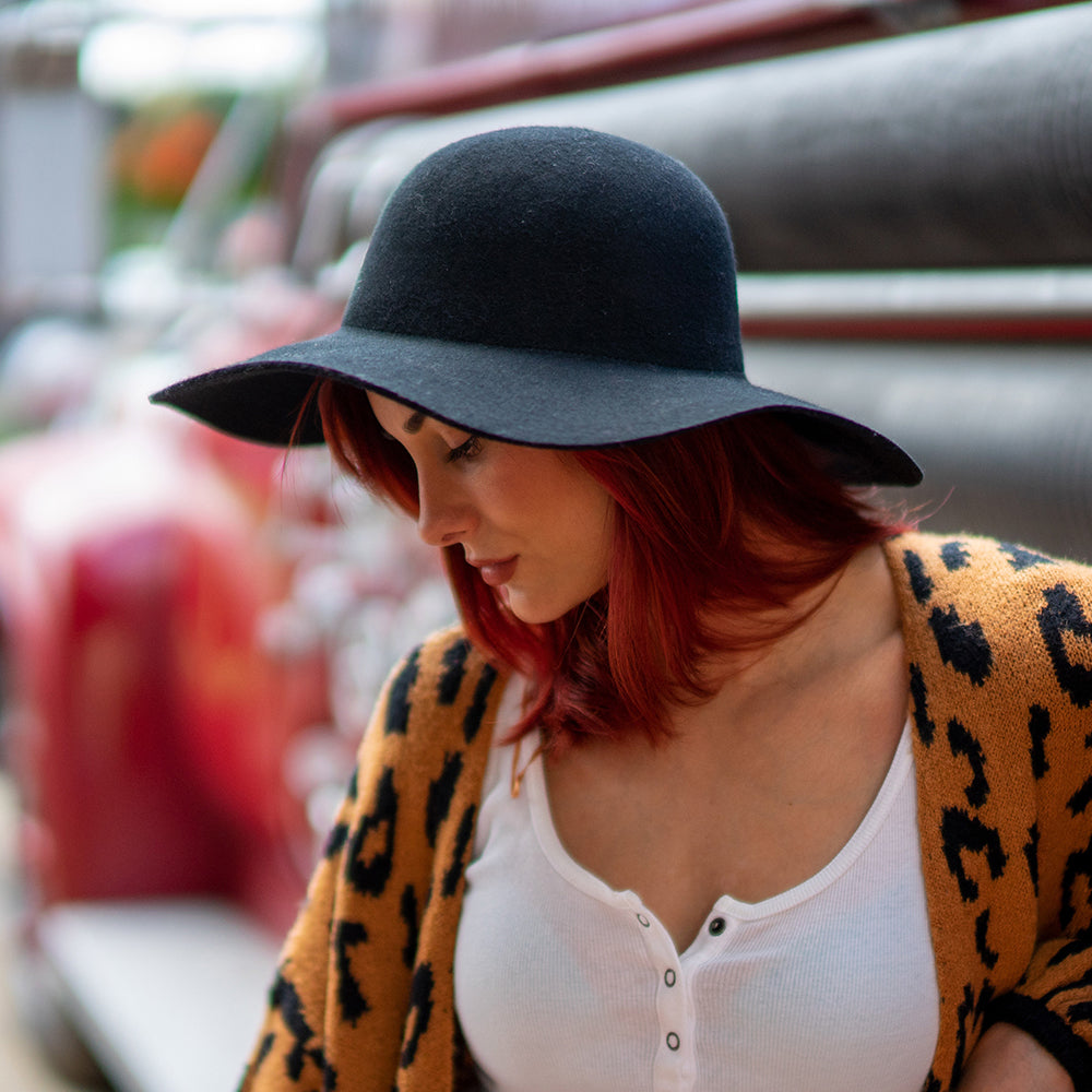 Chapeau Capeline en Laine Feutrée à Bord Brut Sonora noir SCALA