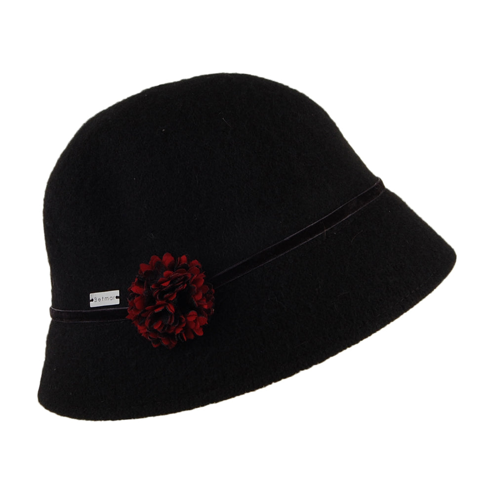 Chapeau Cloche Sophiya noir BETMAR
