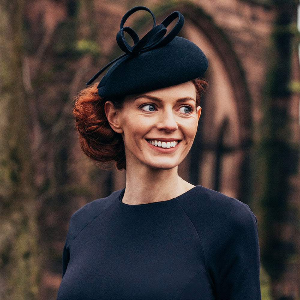 Chapeau Calot Alice avec Boucles bleu marine FAILSWORTH