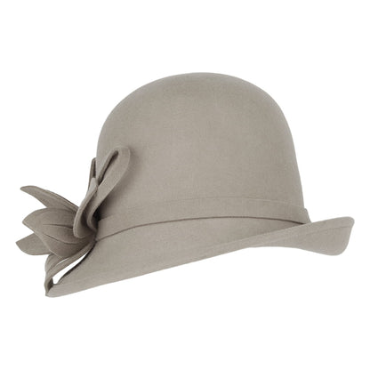 Chapeau Cloche en Laine Feutrée avec Fleur latte FAILSWORTH