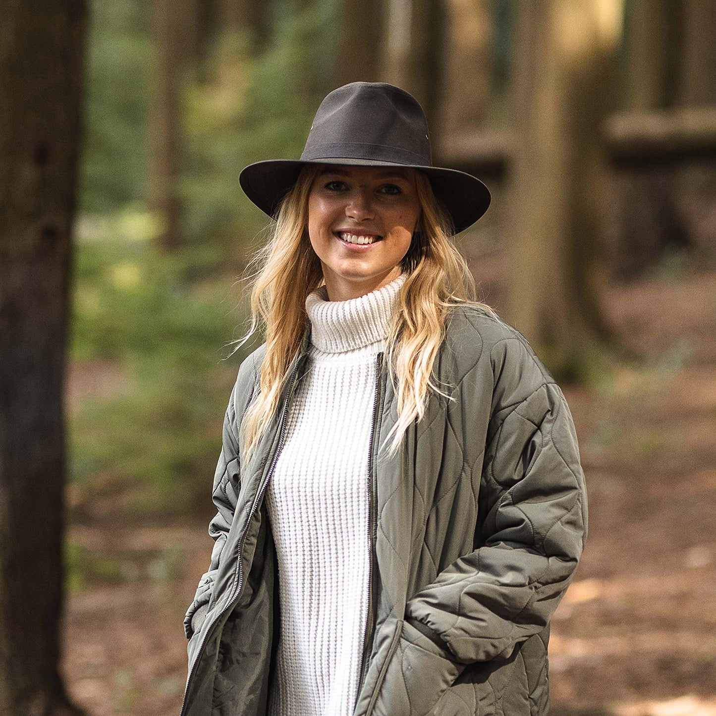 Chapeau Fedora Safari en Toile Cirée olive JAXON & JAMES