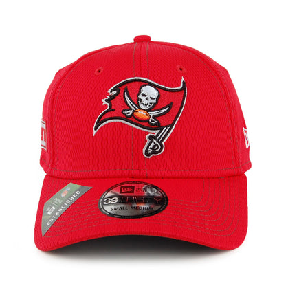 Casquette 39THIRTY NFL Onfield Road Tampa Bay Buccaneers rouge NEW ERA