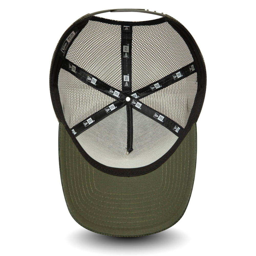 Casquette Trucker en Velours Côtelé Fabric Patch olive NEW ERA