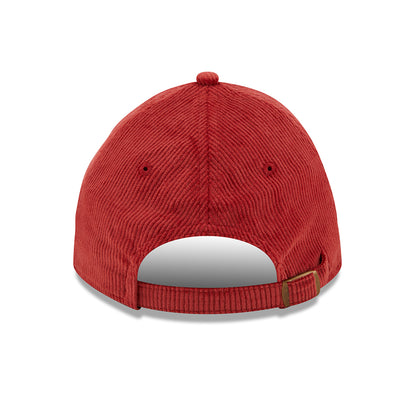 Casquette 9TWENTY Wildlife Casual Classic en Velours Côtelé Ours vin NEW ERA
