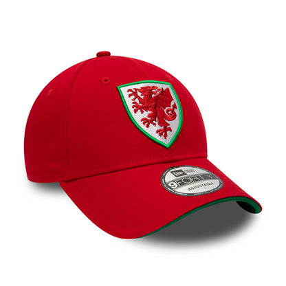 Casquette 9FORTY Core Fédération de Football de Galles écarlate-vert NEW ERA