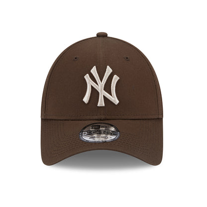 Casquette 9FORTY New York Yankees MLB League Essential marron-pierre NEW ERA