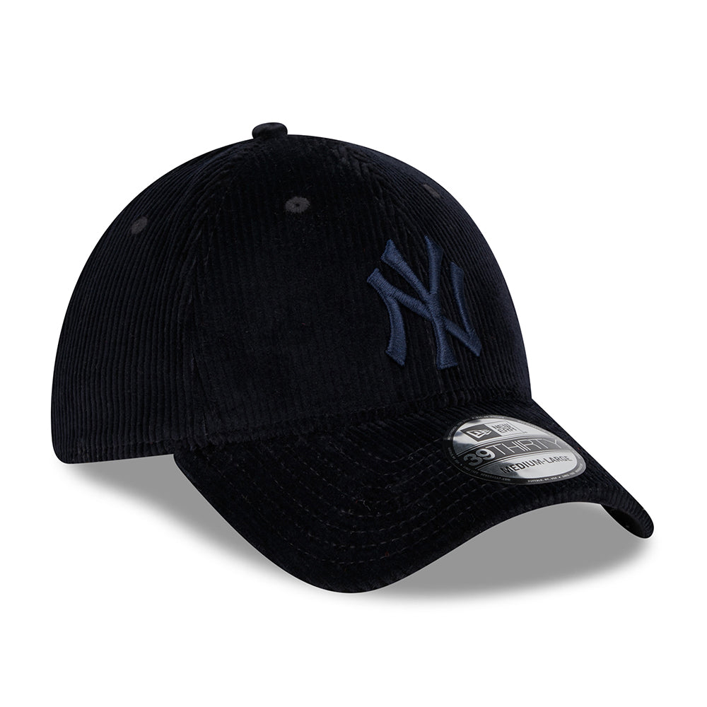 Casquette 39THIRTY MLB Wide Cord New York Yankees bleu marine sur bleu marine NEW ERA