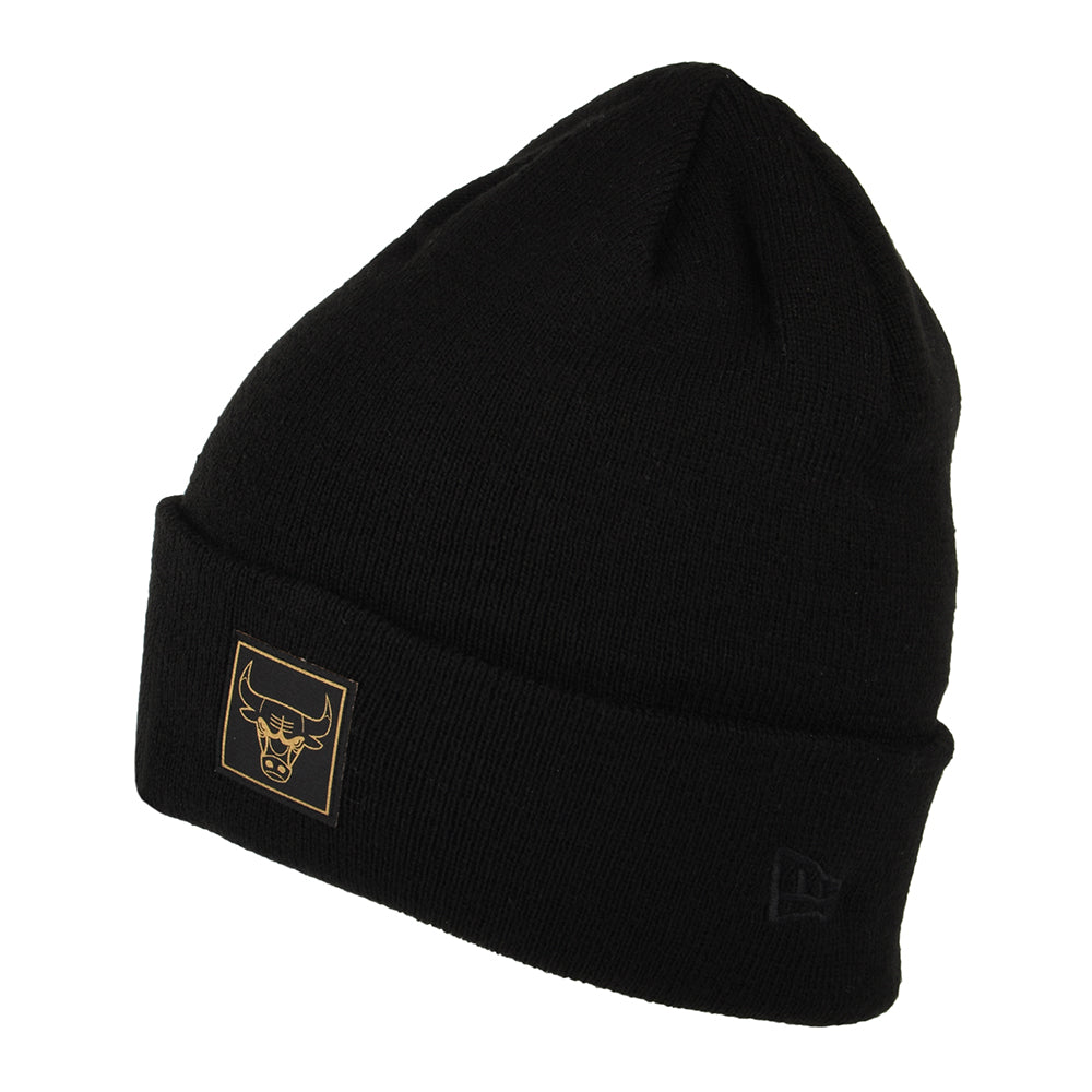 Bonnet NBA Metallic Badge Cuff Knit Chicago Bulls noir-doré NEW ERA