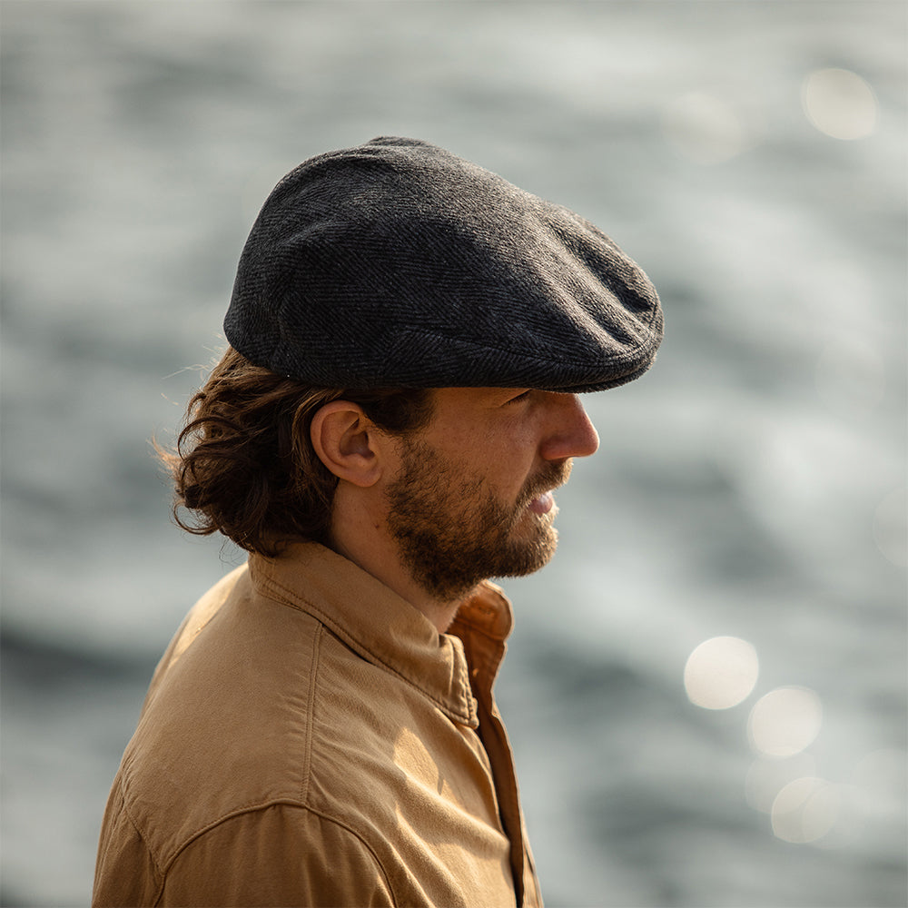 Casquette Plate à Chevrons anthracite JAXON & JAMES - VENTE EN GROS